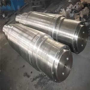 การตีโลหะผสมเหล็ก 86crmov7 18crnimo7-6 เพลาโรเตอร์เหล็กที่ใช้ในเครื่องจักร