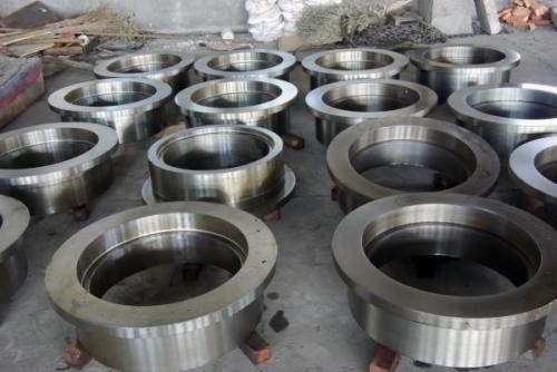 Aisi4140 42CrMo4 ชิ้นส่วนเหล็กปลอมแปลงขนาดหนัก St52 Forging Steel Products