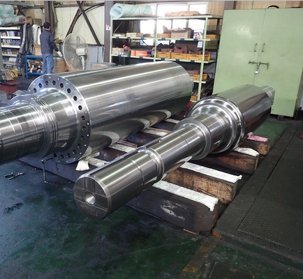 การตี 4140 Sae1045 C45e เพลาเหล็กโลหะผสมพร้อมพื้นผิวเครื่องจักรกลซีเอ็นซี