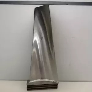 ใบมีดเทอร์ไบน์เหล็กกล้าไร้สนิมปลอมแปลงขนาดใหญ่ S355 steel Turbine Blade